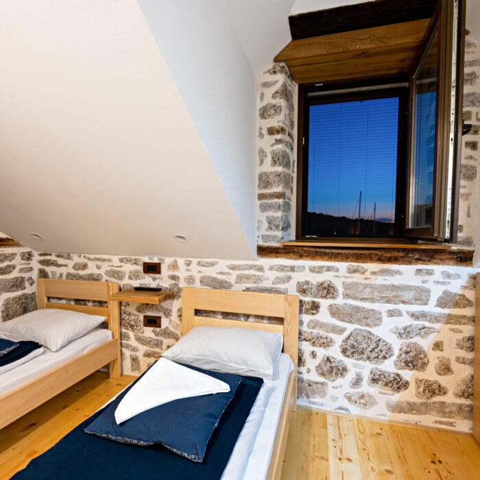 Schlafzimmer - Bedroom